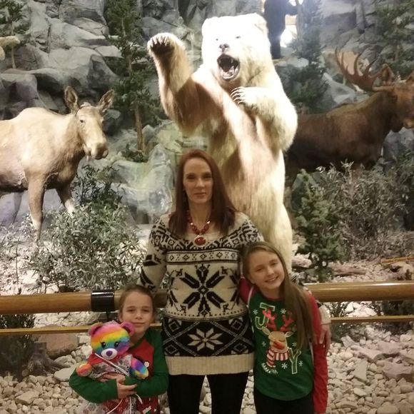 Meet your Posher, Melissa n - Picture 1 of 1